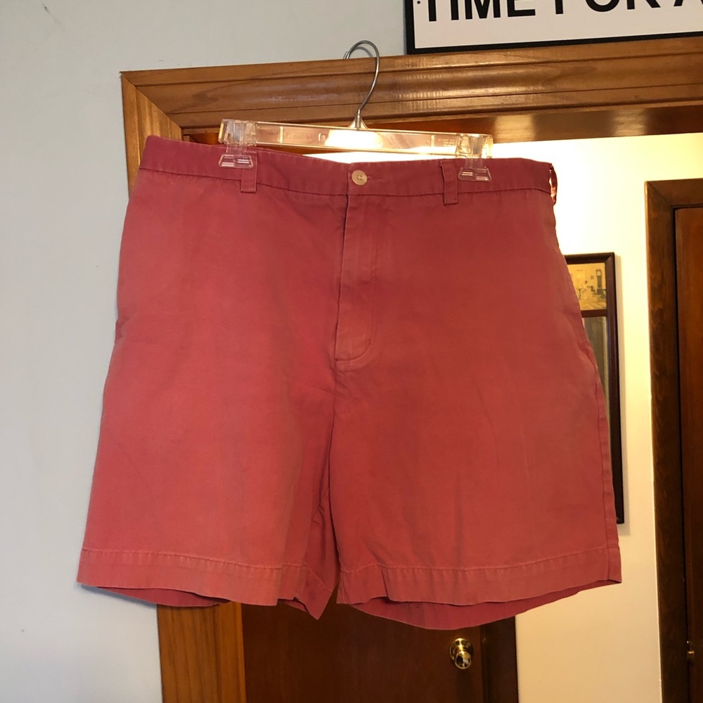Vineyard Vines Men’s Flat Front Shorts - 40